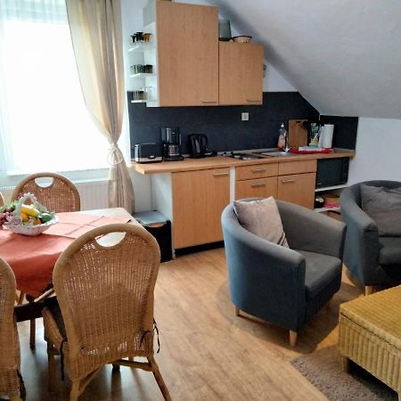Ferienwohnung Neheim Mit Dennis Und Alexander Alexander Mit Klimaanlage Neheim-Husten Exterior foto