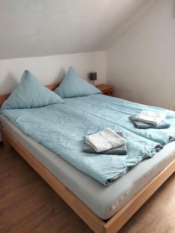 Ferienwohnung Neheim Mit Dennis Und Alexander Alexander Mit Klimaanlage Neheim-Husten Exterior foto